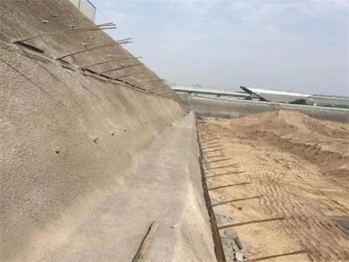 硚口河道边坡加固
